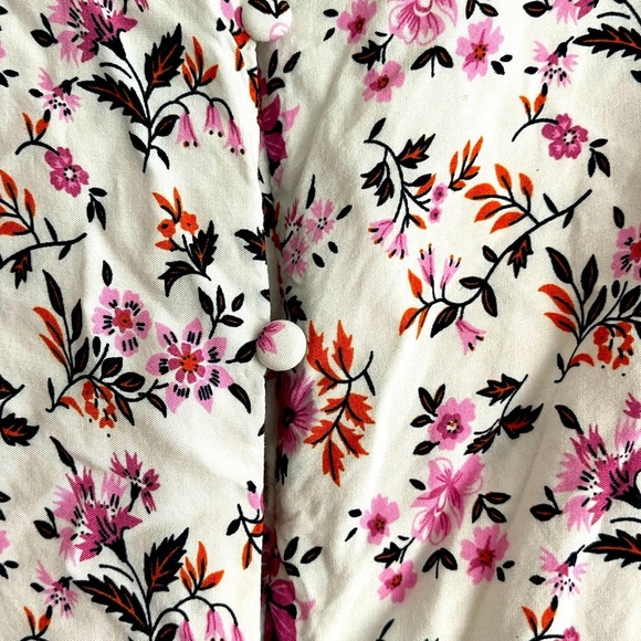 Suzanne Betro Weekend like new blouse, never worn 100% rayon - Picture 7 of 7